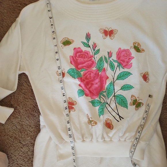 HOST PICK ** M/L Cervelle 2 piece Easter/Spring Pant suit - Picture 8 of 13